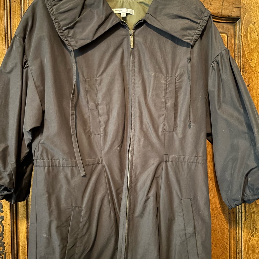 Vince Black Raincoat Lightweight Water-Resistant